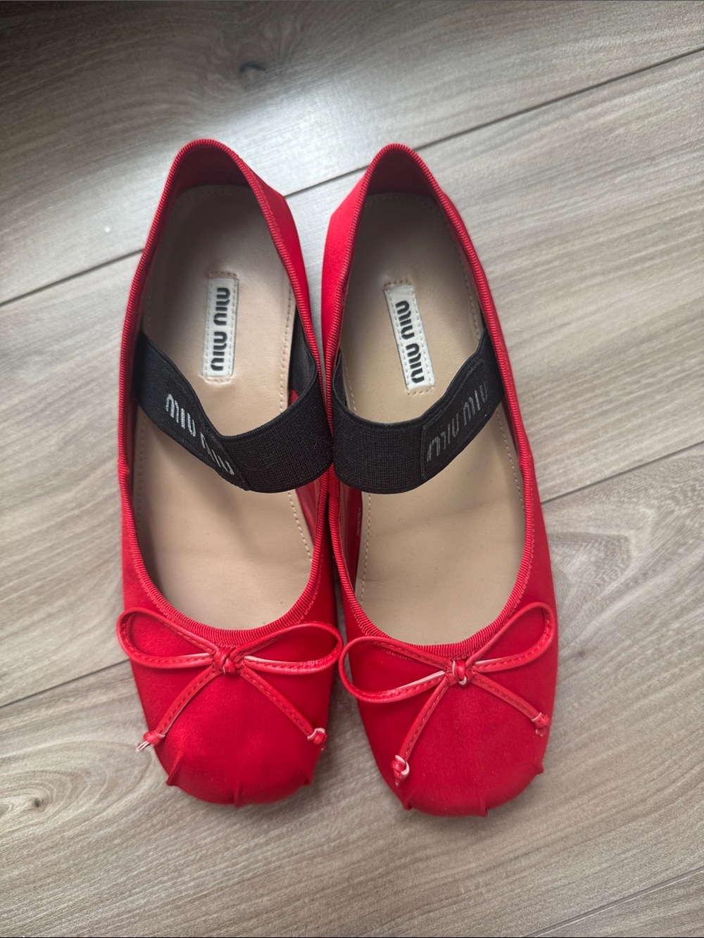 Red Bow Ballet Flats with Black Logo Elastic Strap 35 preowned